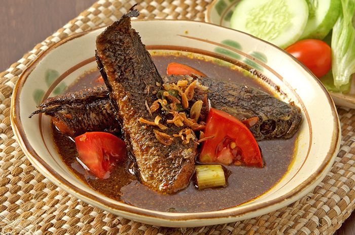 Authentic Betawi Gabus Pucung: A Culinary Guide to Jakarta’s Legendary Black Soup
