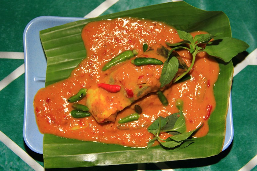Mastering Brengkes Ikan Tempoyak: A Culinary Journey into Authentic Indonesian Flavors