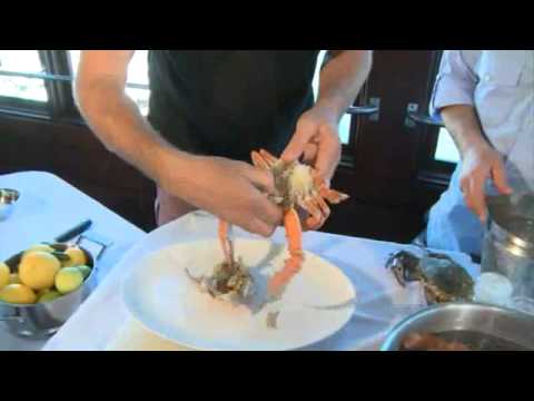 Mastering the Art of Cooking Blue Swimming Crab: Preventing Disintegration During Boiling