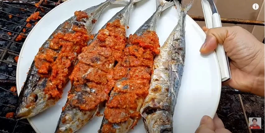 Mastering the Fiery Flavors of Manado’s Grilled Fish: Ikan Bakar Rica-Rica