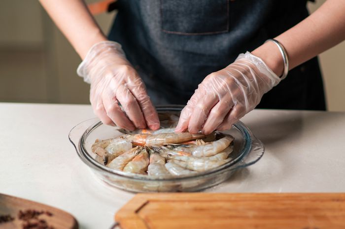 Panduan Mengupas Udang Dengan Cepat dan Bersih: Tips & Trik untuk Hasil Terbaik