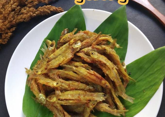 Resep Tempoyak Ikan Seluang Goreng Kering: A Culinary Journey into Authentic Indonesian Flavor