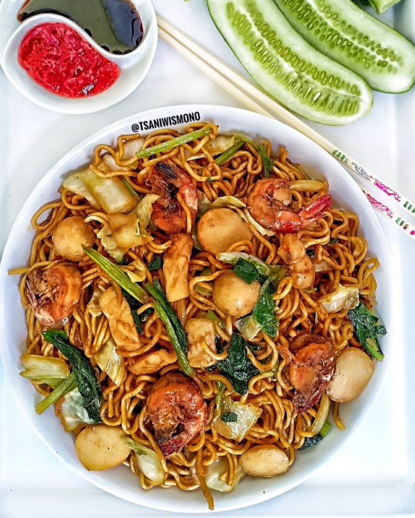 Seafood Mie Goreng Spesial: A Culinary Journey to Indonesia’s Flavorful Shores