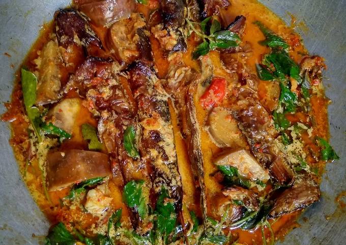 The Art of Mangut Lele Asap: A Comprehensive Guide to Central Java’s Smoked Catfish Delicacy
