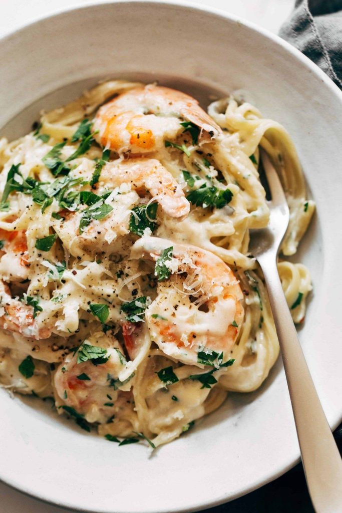 The Ultimate Guide to Exquisite Creamy Seafood Linguine with White Sauce
