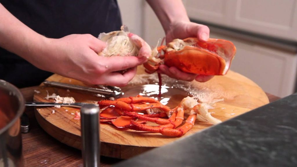 Unlock the Deliciousness: Mastering the Art of Cracking Crab Shells Easily and Quickly